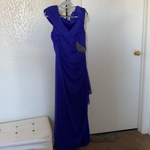 Selling this Alex Evenings dress for $247